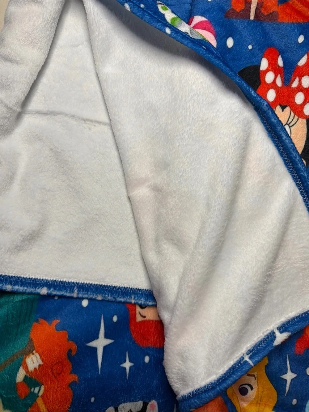 Children's Blue Character-Print Plush Throw Blanket - Unbranded
